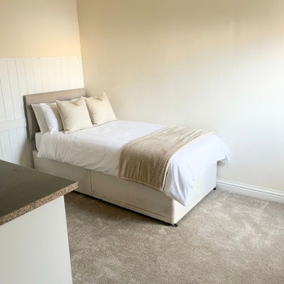 All-Inclusive cosy Studio Flat with own entrance Main Photo
