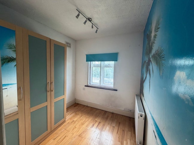 Furnished room to rent in Cricklewood (NW2) Main Photo