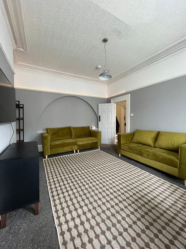 4 Pro Rooms Available &pound;500, &pound;520 & &pound;560 PCM Main Photo