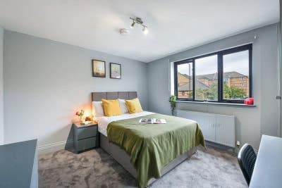 💛 Warm & Welcoming Double Ensuite in SQ💛  Main Photo