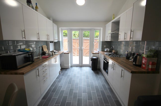 * 1 Room Available* - Central Durham (Viaduct) Main Photo