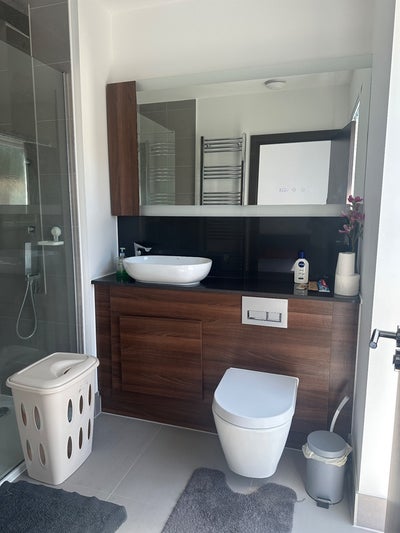 En-suite King Size Room  Main Photo