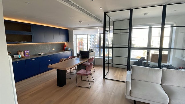 Double Bedroom Apartment in Douglass Tower Main Photo