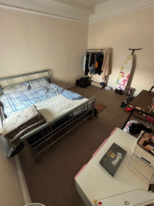 Double Room Available – Comfortable Space Main Photo