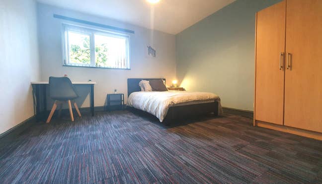 💎 Stylish Double Room Near Oxford Road 💎 Main Photo