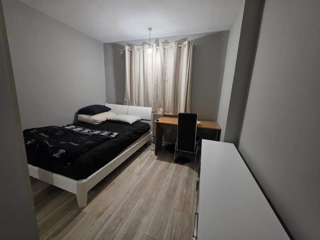 Spacious Double Bedroom Available from 1st Oct2026 Main Photo