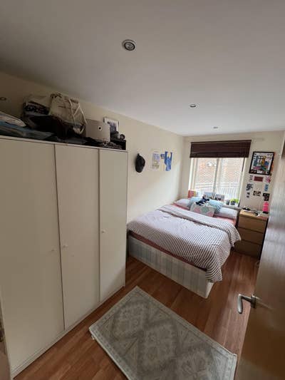 Double room available in 3-bed Flat in Hoxton Main Photo