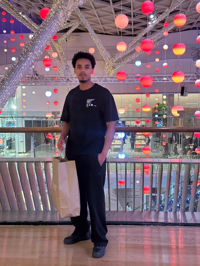 Quite / Tidy / sociable - Looking for a buddy up Main Photo