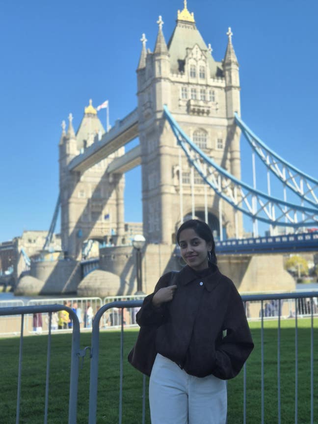 Professional Female seeks a double room Main Photo