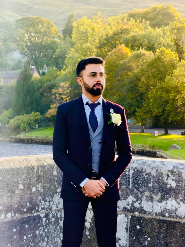 I am a professional male aged 26. I am lookin... Main Photo