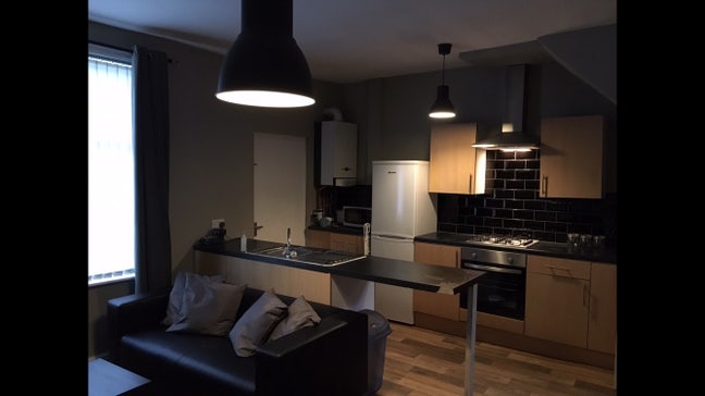 2 X Standard Double Rooms Available Now  Main Photo