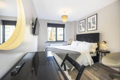 Fully Furnished DBL 3 Mins from STN, Main Photo