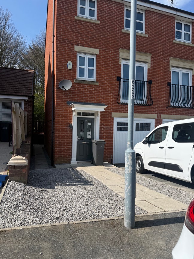 Newly Renovated House  Main Photo