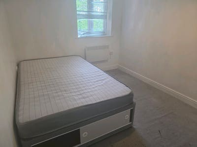Room to let in a shared apartment.  Main Photo