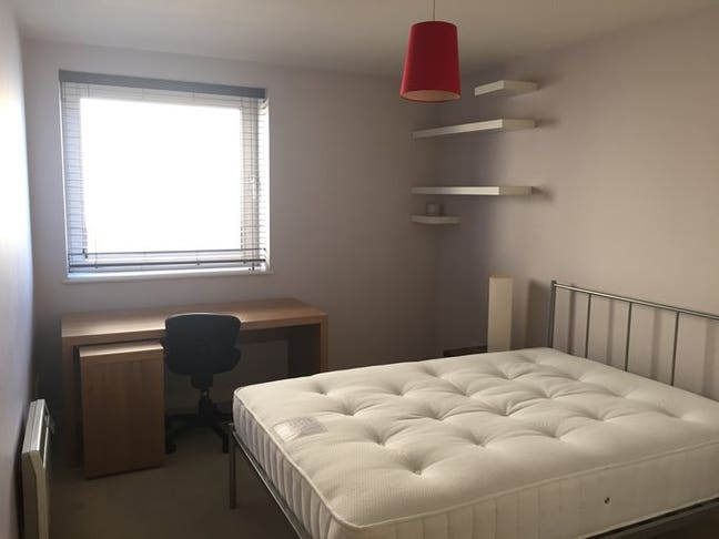 Stylish Double Room close to Limehouse station Main Photo