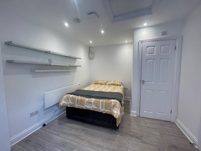 Premium Self-Contained Studio | Augusta Park, Ando Main Photo