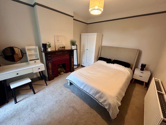 Luxury Houseshare rooms from &pound;560pcm DEAL ON NOW! Main Photo
