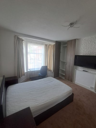 Spacious Double Room  – Wembley/ Tokyngton Main Photo