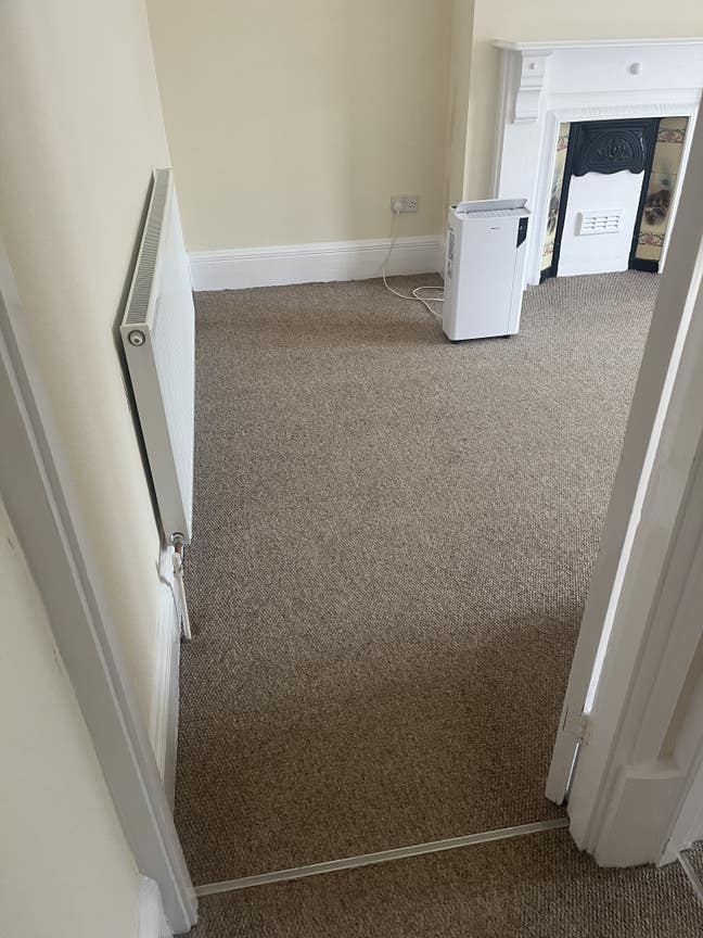 Spacious Double Room - Unfurnished Main Photo