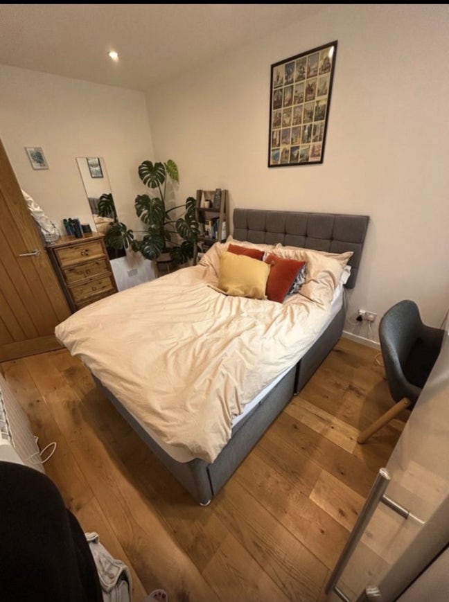 Double bedroom Clapham old town  Main Photo