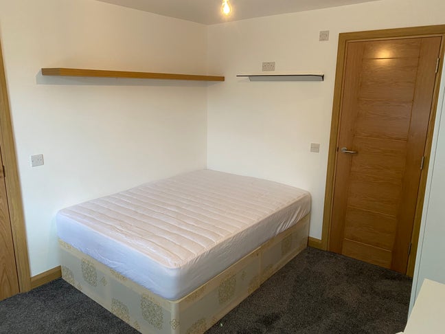 Double Room with En-suite bathroom  Main Photo