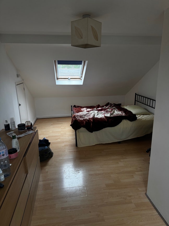Large Double En Suite On Northern Line  Main Photo