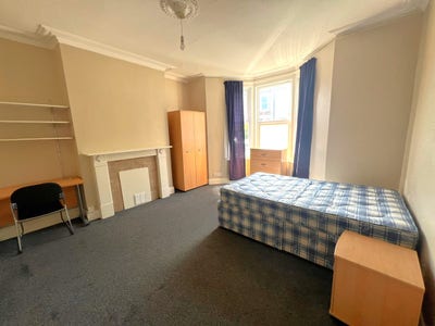 Rooms available in lovely 6 bed Bishopston house Main Photo