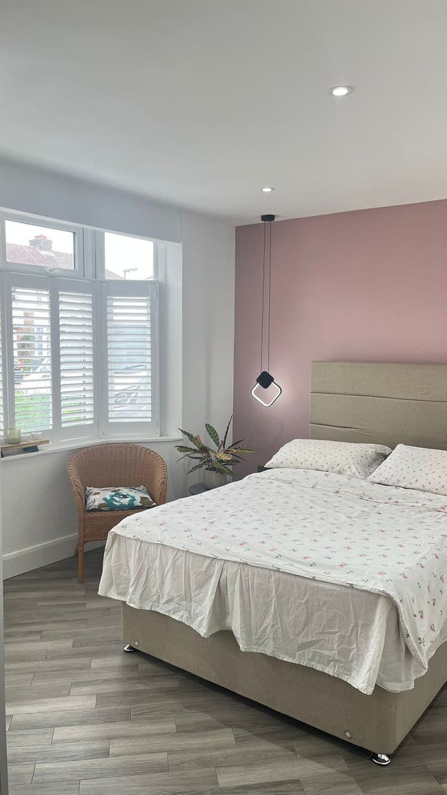 Spacious Double Bedroom for Rent – All Bills Inclu Main Photo