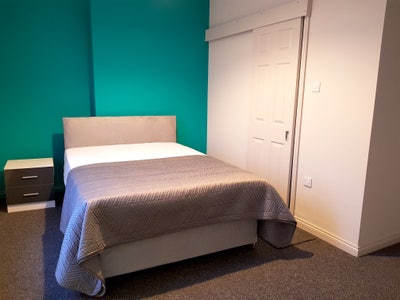 Fabulous Ensuite Double Room Main Photo