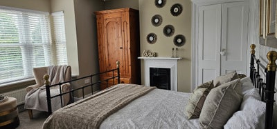 Sunny Double Room with En Suite in Quiet Fairfield Main Photo