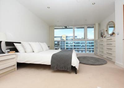 ⚡Luxury Flat! Asap Move in! Hurry Up! ⚡ Main Photo