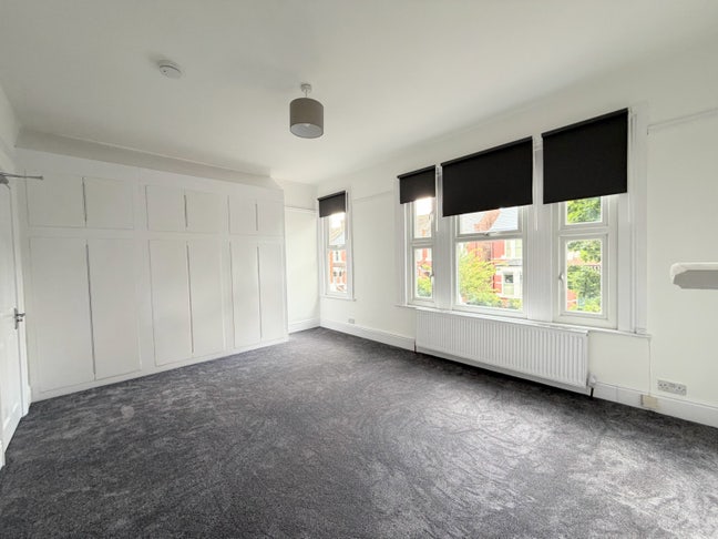 Rooms to rent Bounds Green - bills included Main Photo