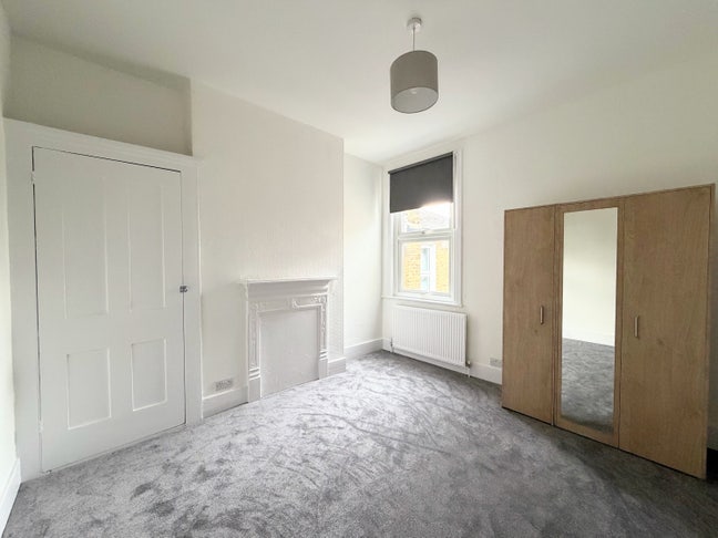 Rooms to rent Bounds Green - bills included Main Photo