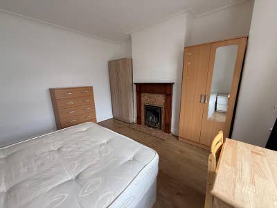 Double room/Neasden/No deposit/Bills included Main Photo
