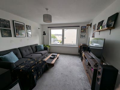 2 bedrooms for the price of one Main Photo