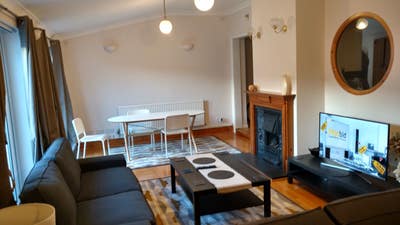 Stunning Professional House Share Main Photo