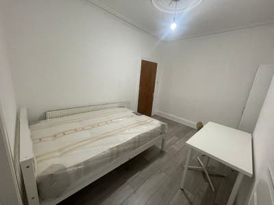 Double Room Available in Stratford E15 *.* Main Photo