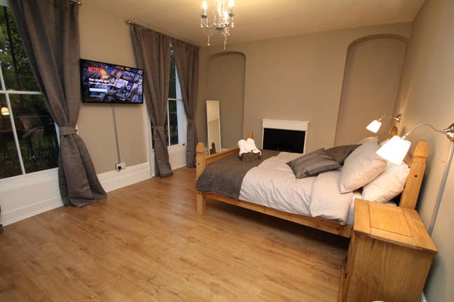 To Rent Sidney Square, Whitechapel, London, E1 Main Photo