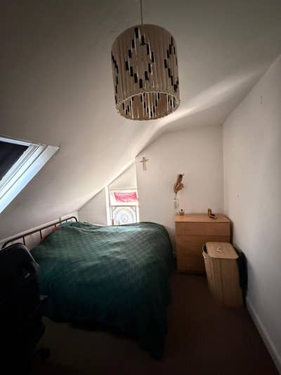 2 x double rooms..... Available now Main Photo