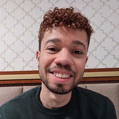 I am 30 years old, a PhD student in Brazil (U... Main Photo