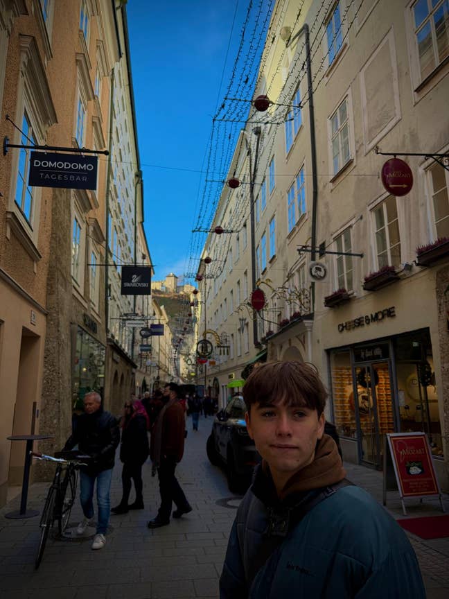 Erasmus Student looking for a cozy place :))  Main Photo