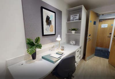Oxford IQ Alice House Studio – &pound;325/wk all in Main Photo