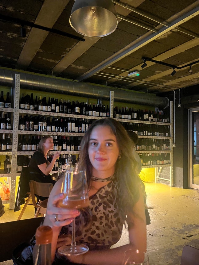 24 year old girl looking for housemates  Main Photo