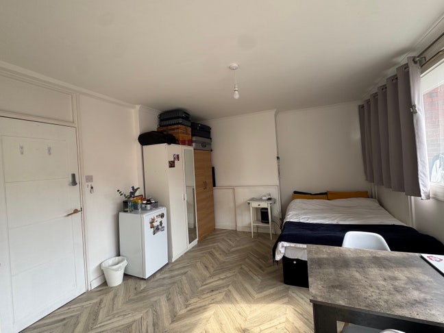 Bright Double Room ✨ near King’s cross & CSM Main Photo