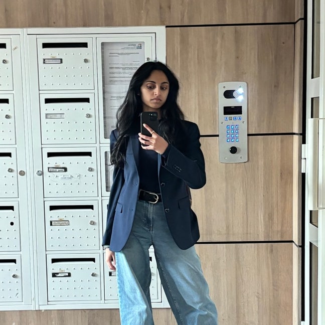 I am a female student aged 18 from France. I ... Main Photo