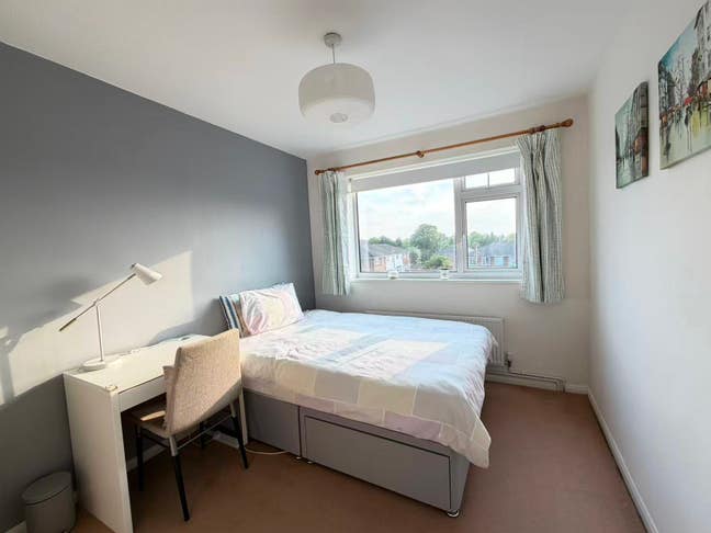 Sunny double Room in South Sutton / All bills inc Main Photo