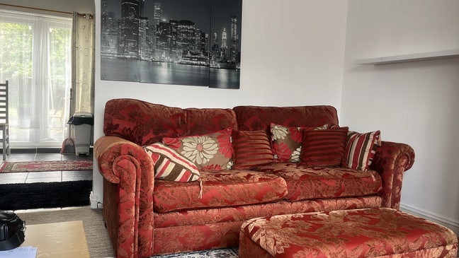 Fully furnished room  Main Photo