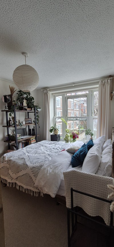 Double room to rent in Putney Main Photo