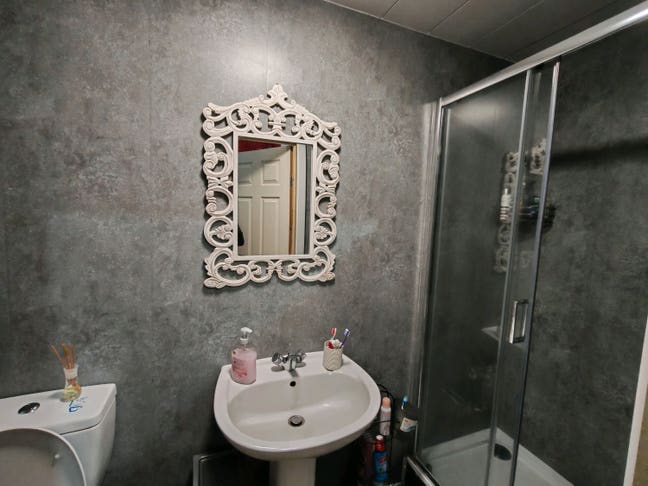 Furnished Studio Flat Available Immediately Main Photo