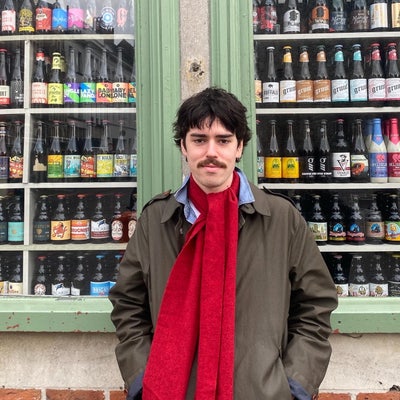 Looking for a chill flatshare, 25 year old tailor Main Photo
